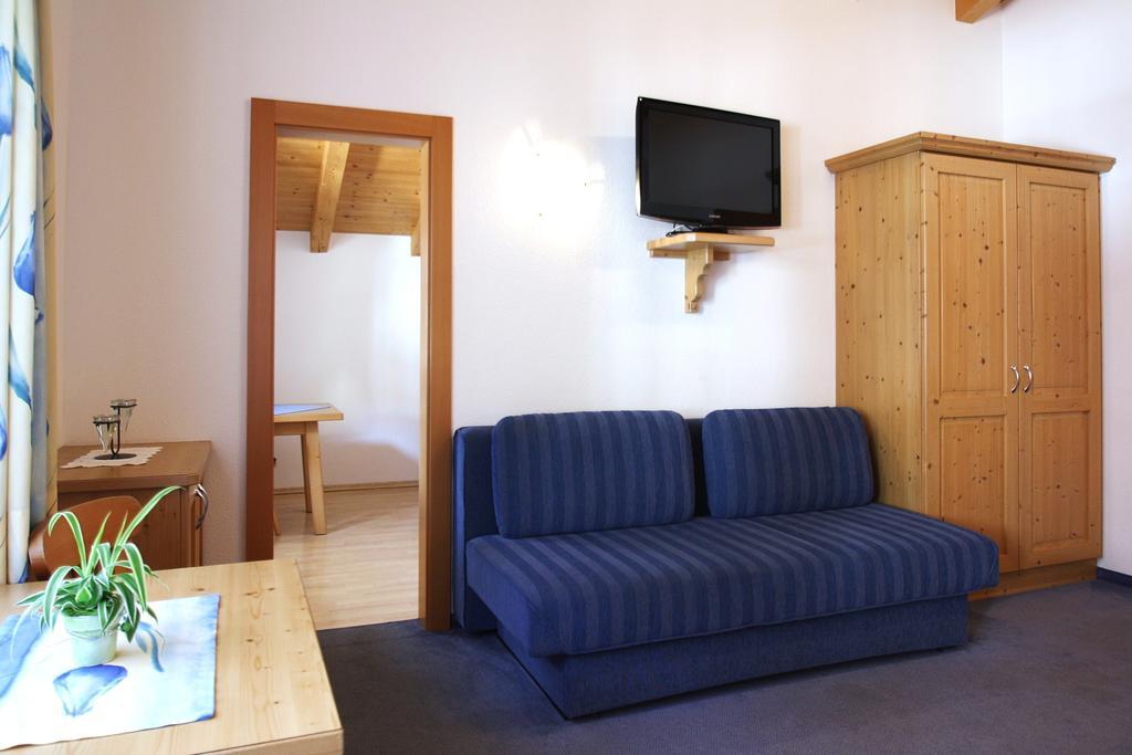 Appartement Ferienglueck Solden Exterior photo
